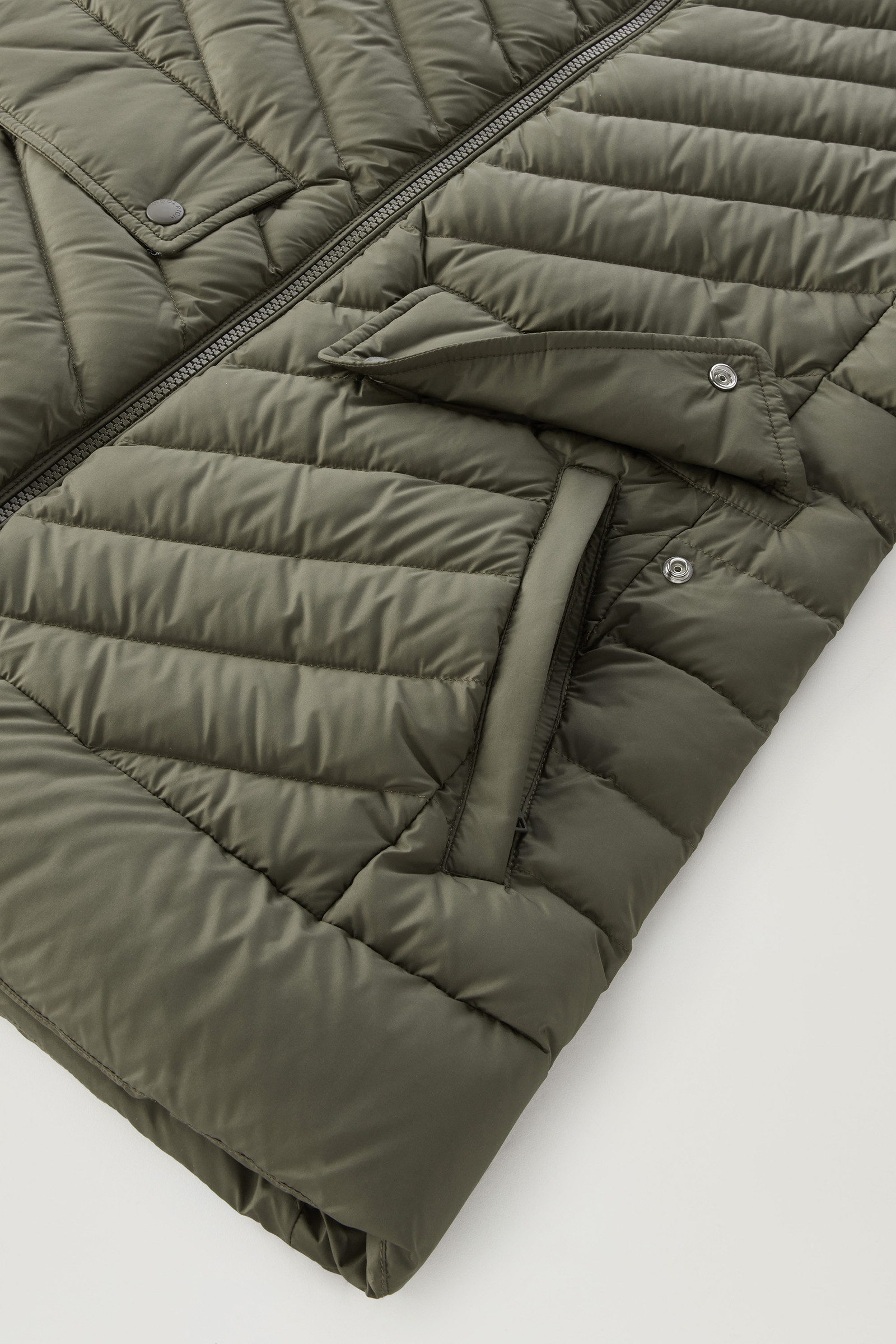 Quilted Hybrid Jacket with Detachable Hood Green photo 8 | Woolrich