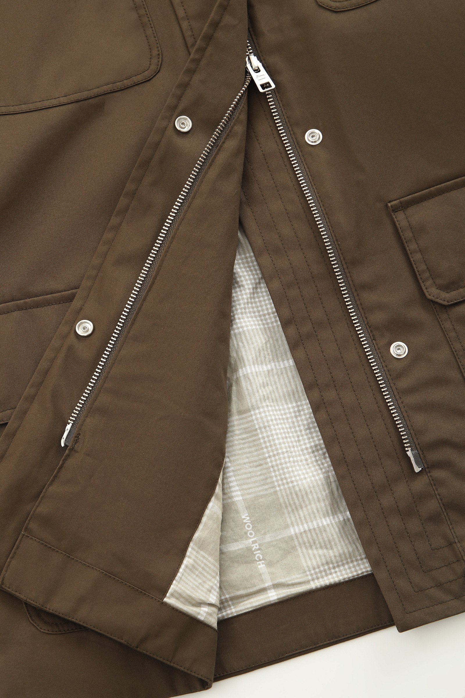 Veste ultralégère Havice Field avec capuche dissimulée vert photo 10 | Woolrich