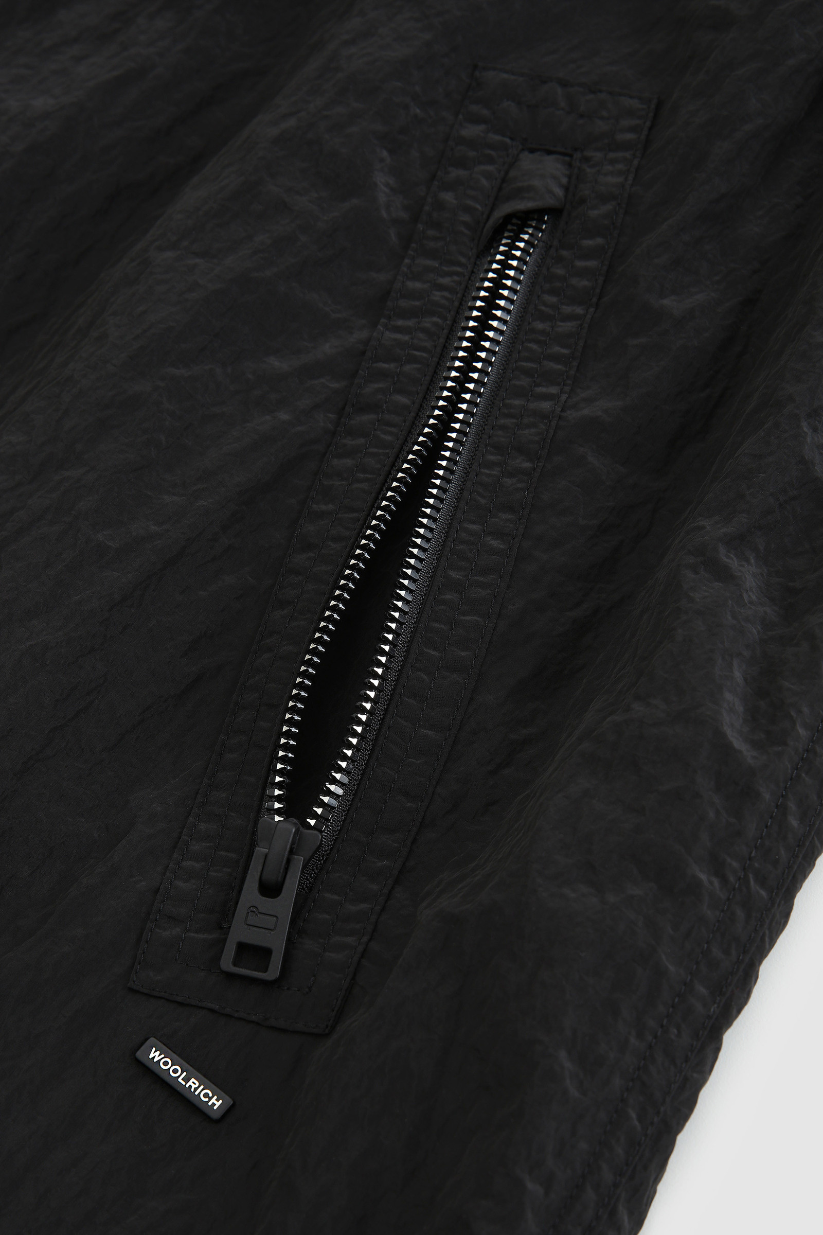 Parka Meshoppen ultraleggero in nylon Nero photo 7 | Woolrich