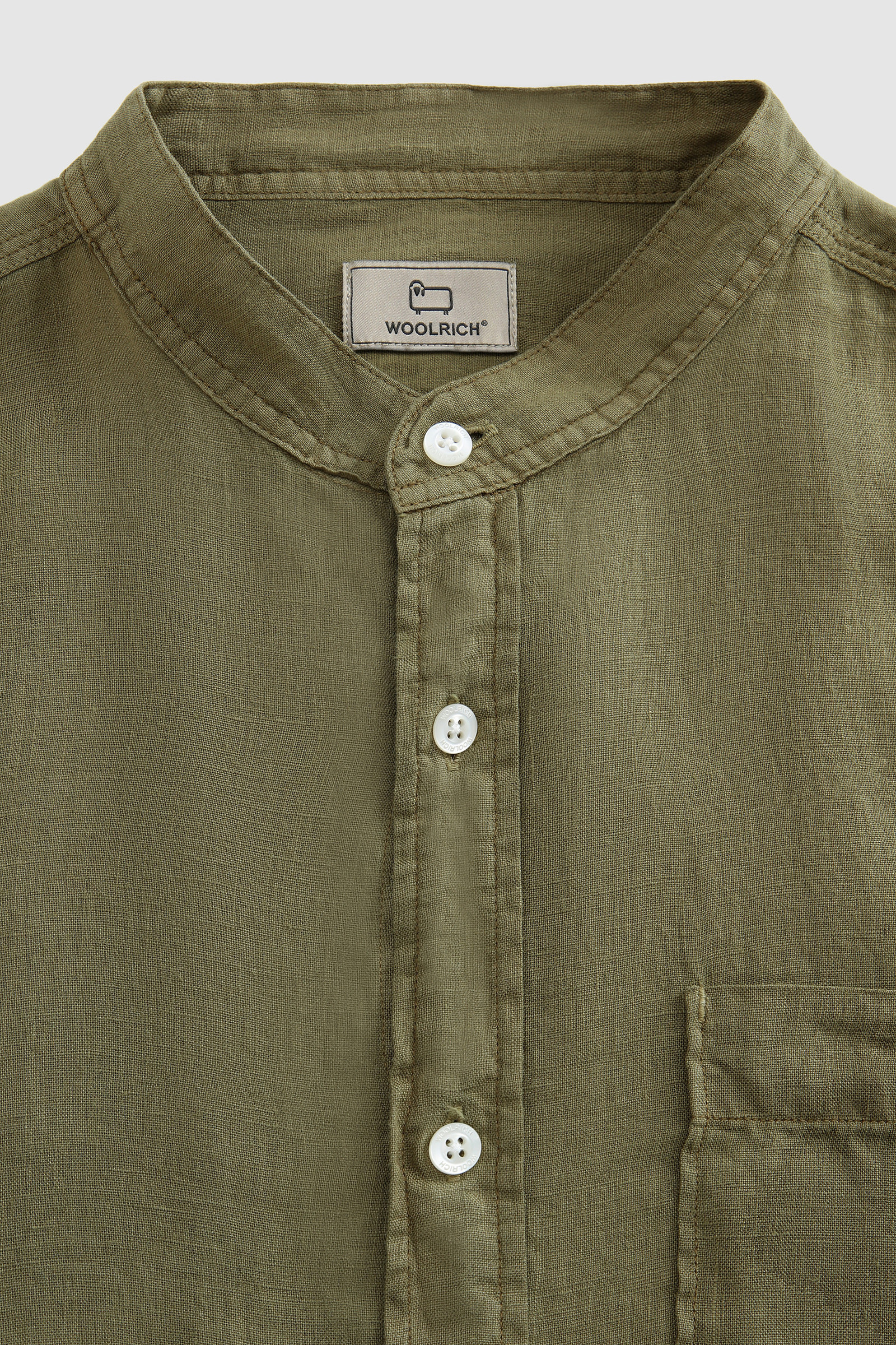 Camisa de puro lino teñida en prenda con cuello mao verde photo 5 | Woolrich
