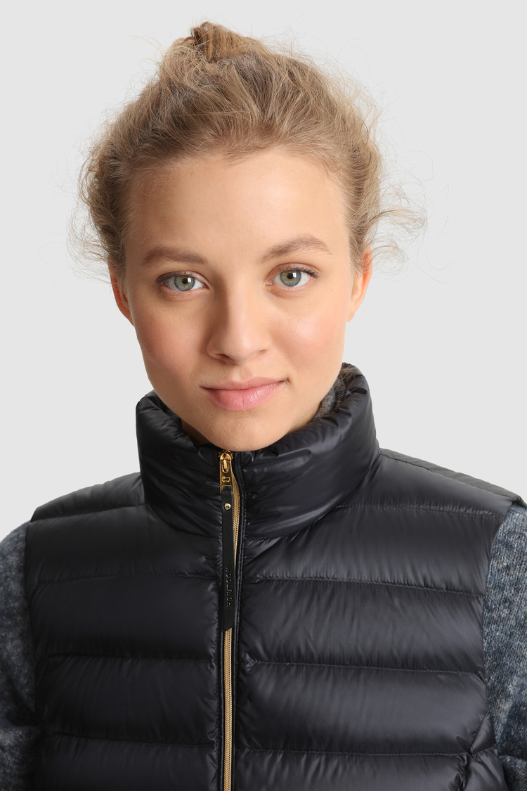 Chaleco Abbie acolchado en nylon brillante