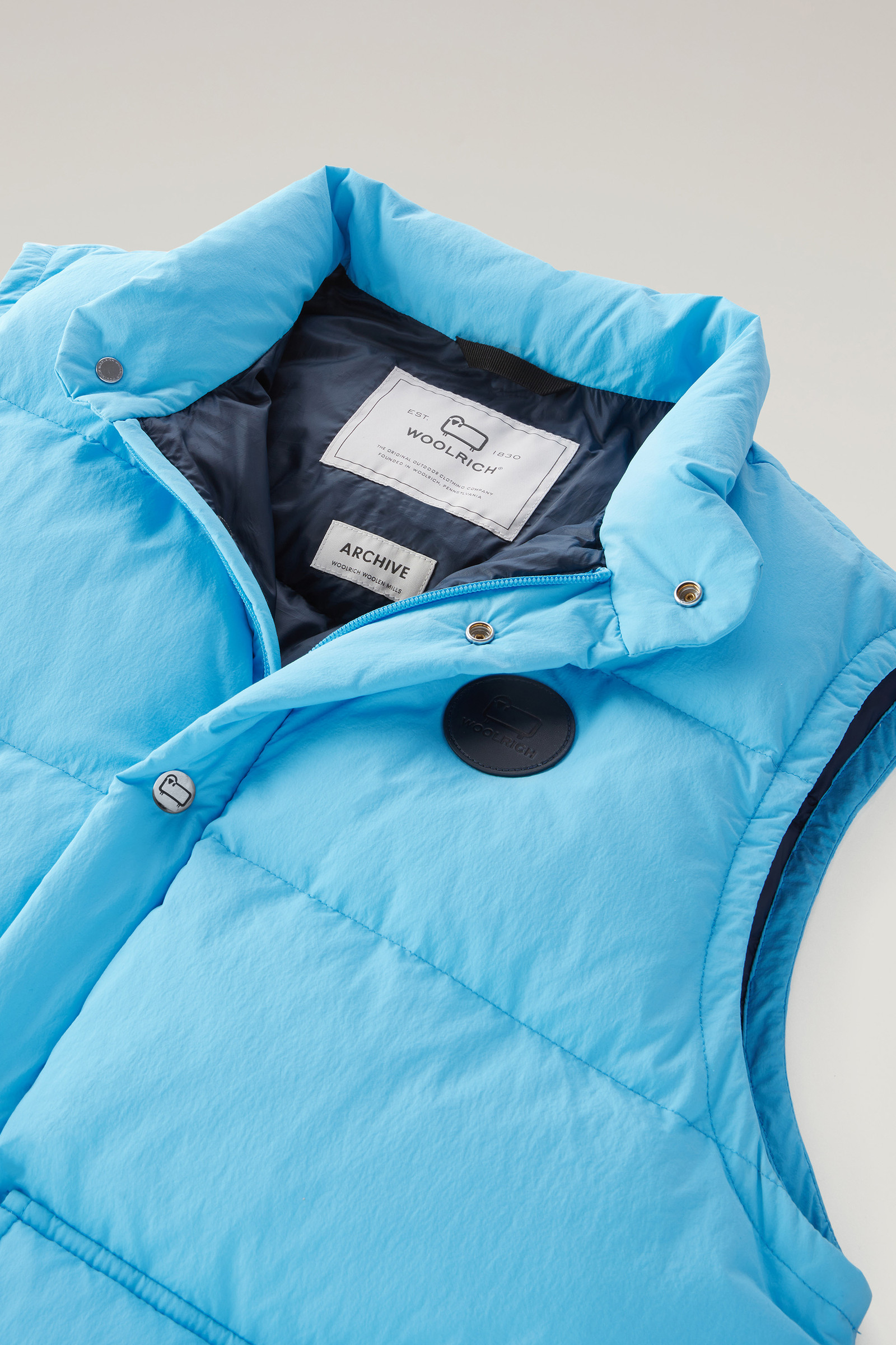 Steppweste Aleutian aus recyceltem Eco Taslan-Nylon blau photo 6 | Woolrich