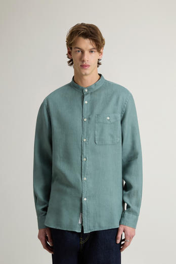 Garment-dyed Shirt with Mandarin Collar in Pure Linen Green | Woolrich
