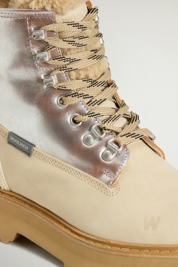 Main Combat Boots in Cowhide and Suede Beige photo 5 | Woolrich