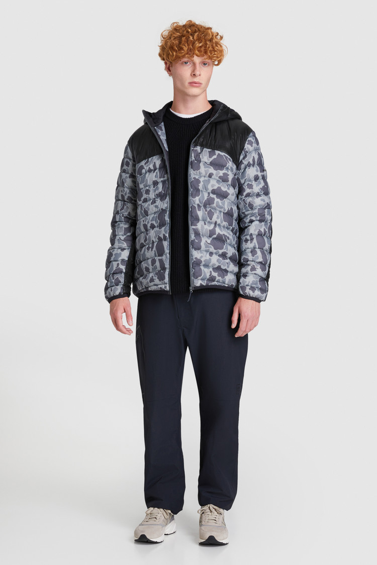 Chaqueta acolchada Tundra con estampado de camuflaje