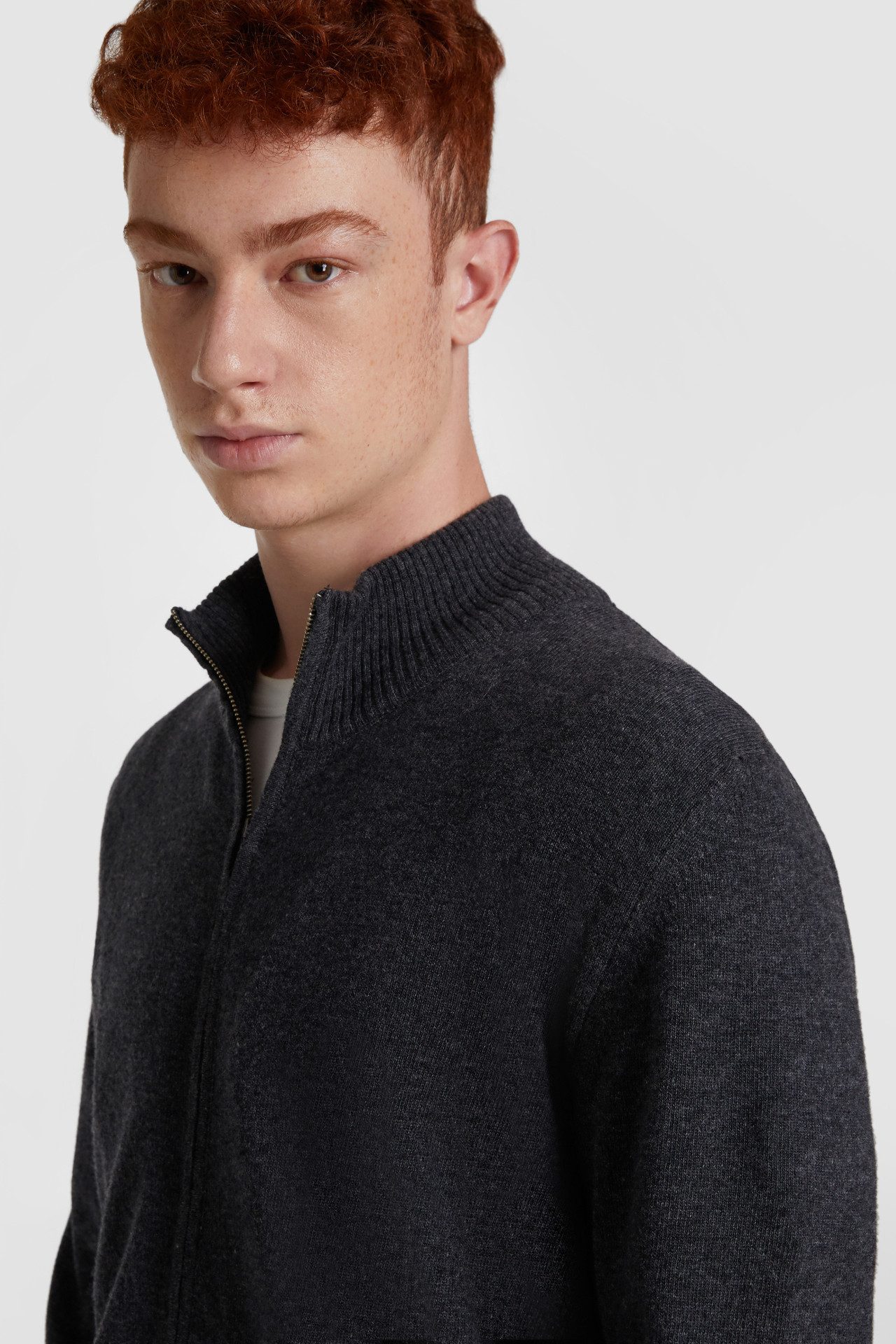 Wollstrickjacke mit Reißverschluss