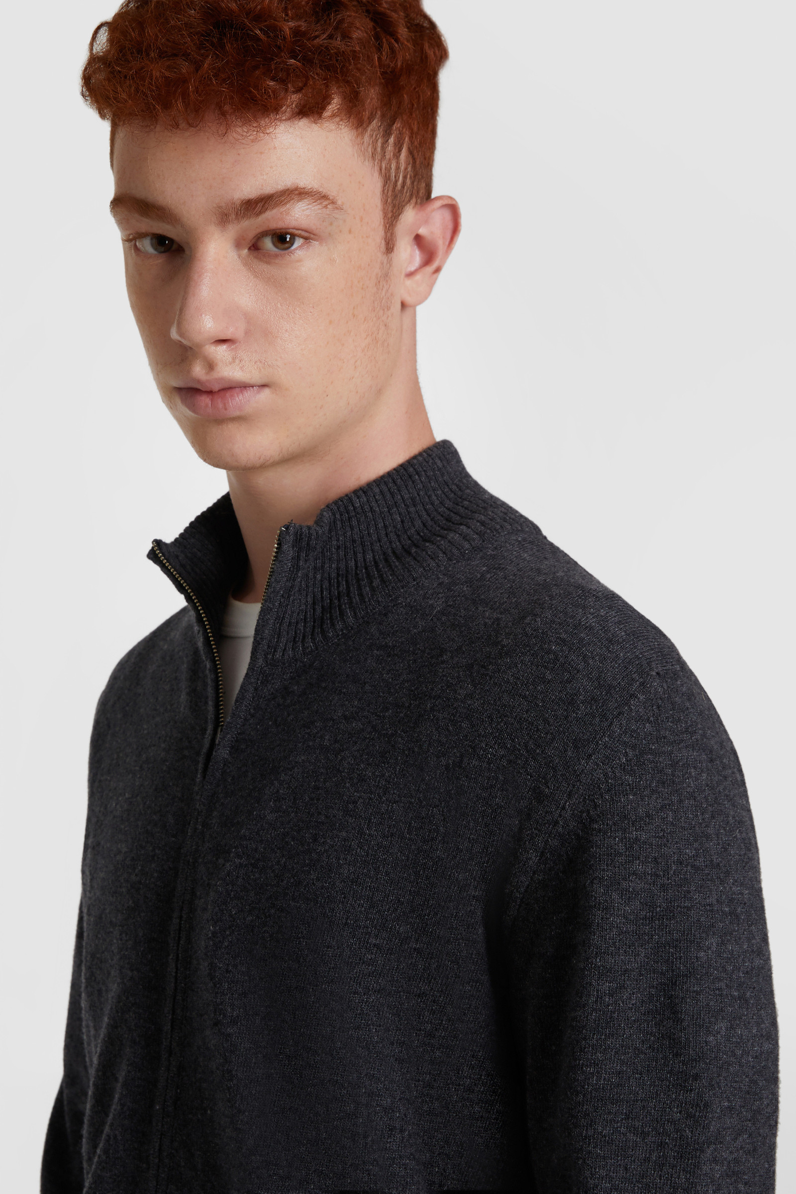 Wollstrickjacke mit Reißverschluss