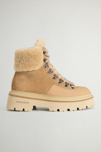 Bottines Hiking Logger en cuir suédé avec doublure en cuir de mouton Beige | Woolrich