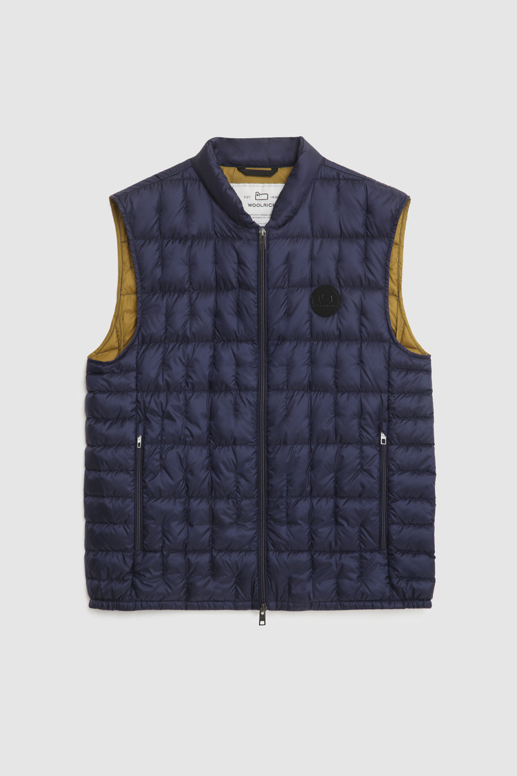 Deepsix packable vest in recycled fabric