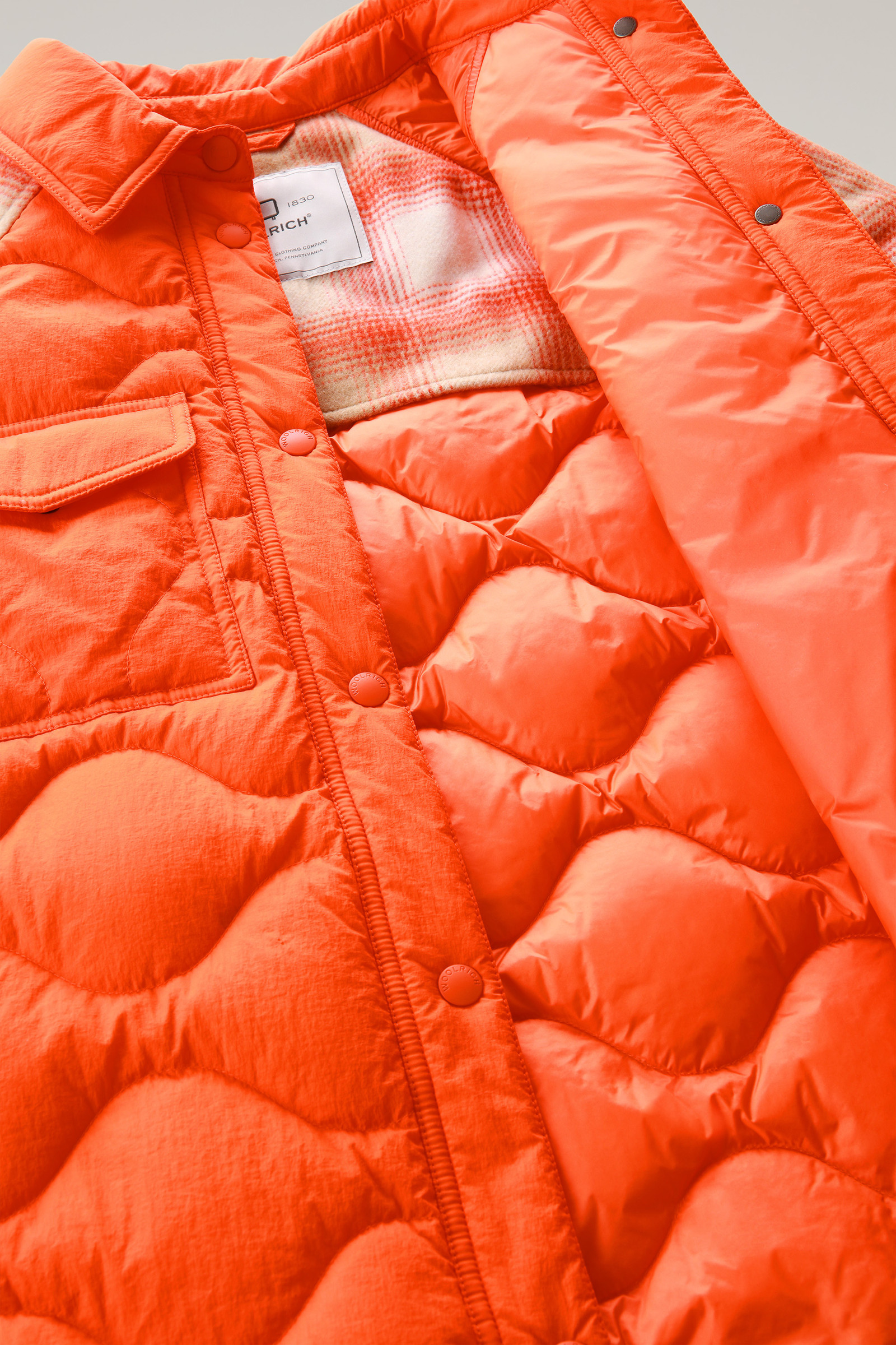 Crinkle Nylon Alba Overshirt with Wool Sleeves Red photo 9 | Woolrich
