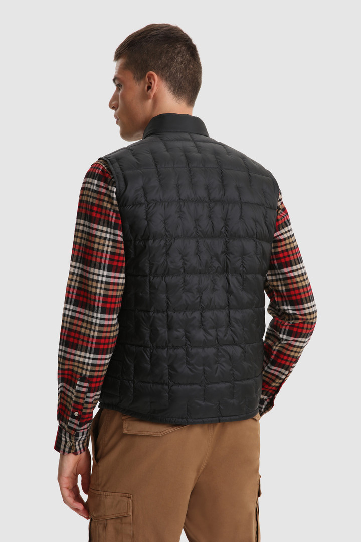 Deepsix packable vest in recycled fabric