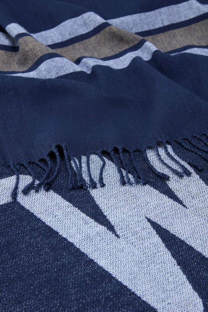 Blanket in a Cotton-Linen Blend with Jacquard Logo Blue photo 2 | Woolrich