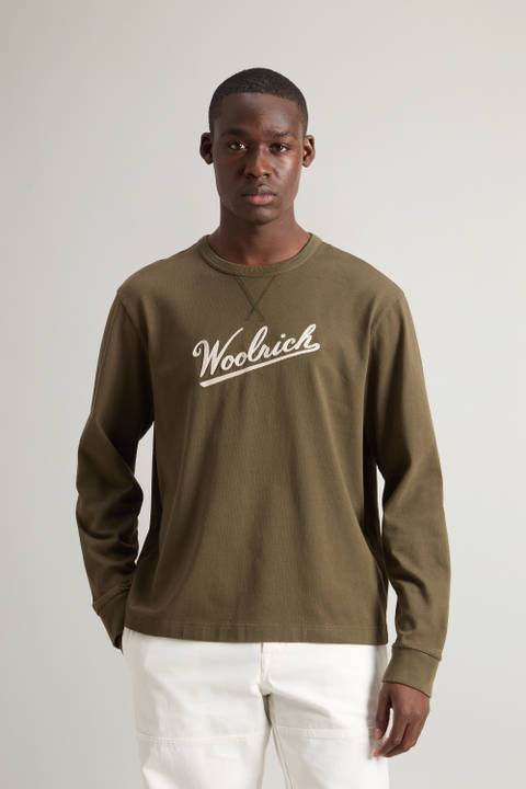 T-shirt à manches longues en pur coton avec logo brodé Vert | Woolrich