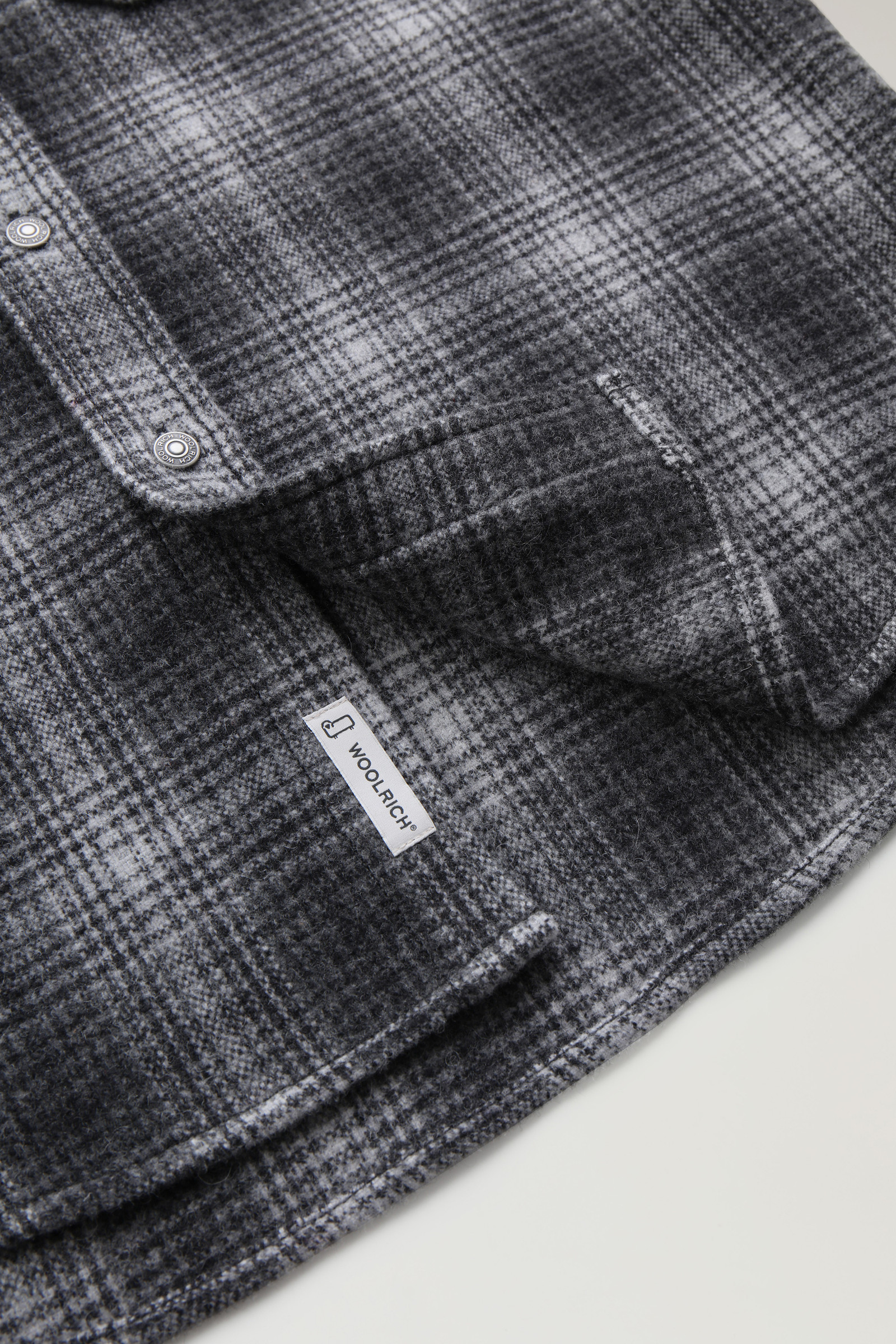 Men's Alaskan Check Overshirt in Recycled Italian Wool Blend Grey ...