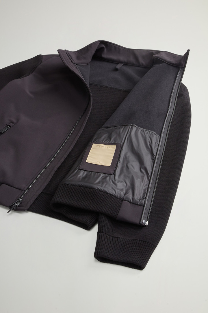 Hybrid Jacket in Tech Softshell Black photo 9 | Woolrich