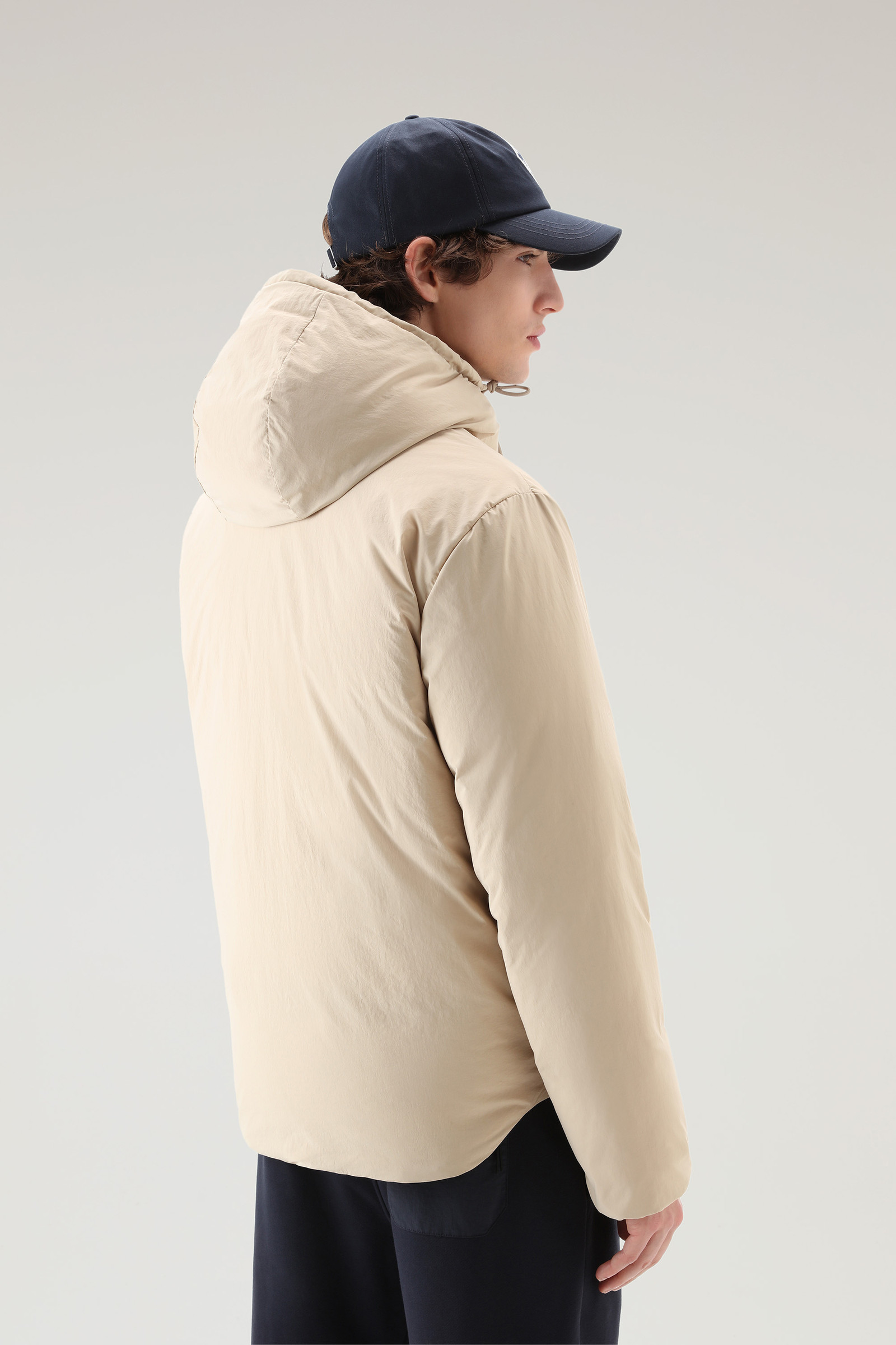 Wattierte Jacke Aleutian aus Eco Taslan-Nylon mit abnehmbarer Kapuze beige photo 3 | Woolrich