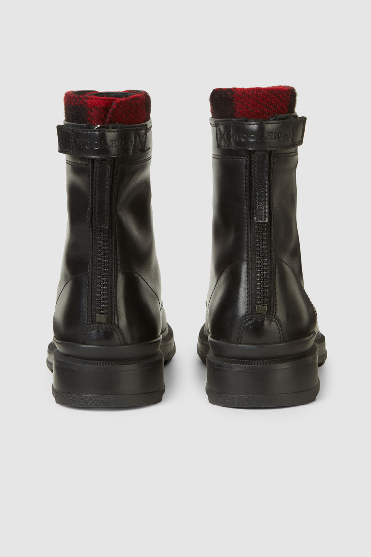 Work boot with check pattern