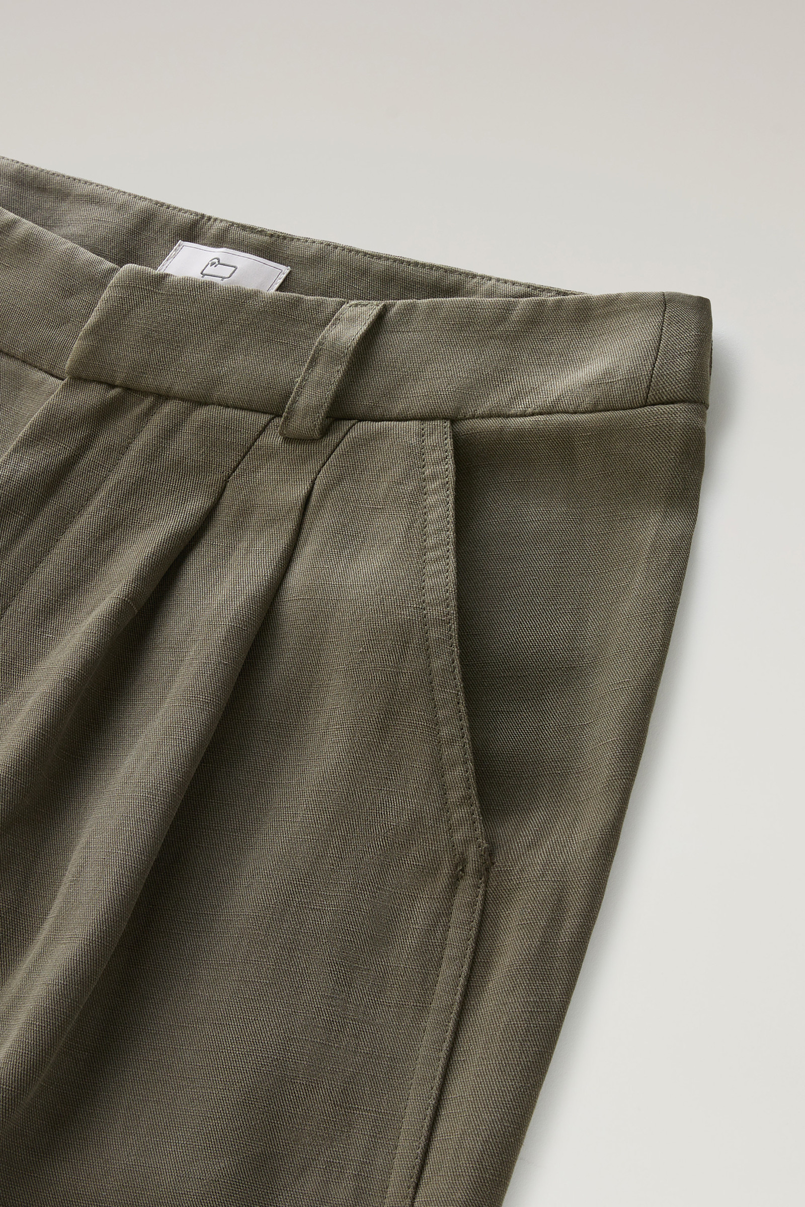 Hose aus einer Leinen-Mischung mit Gürtel grün photo 6 | Woolrich