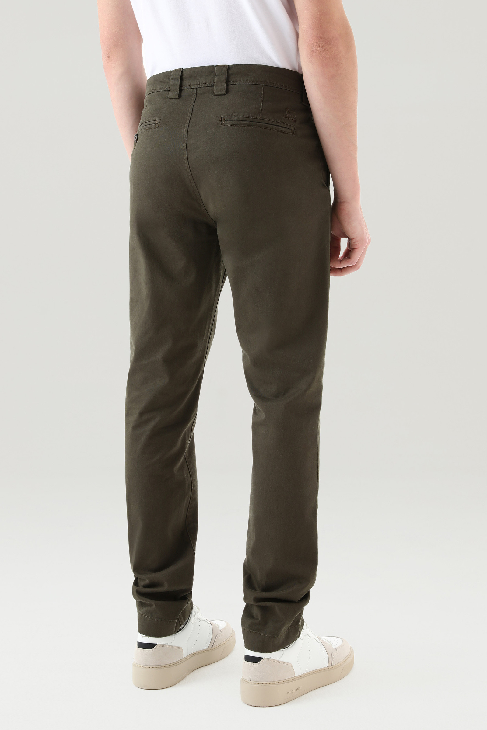 Pantalon Chino en coton teint en pièce vert photo 3 | Woolrich