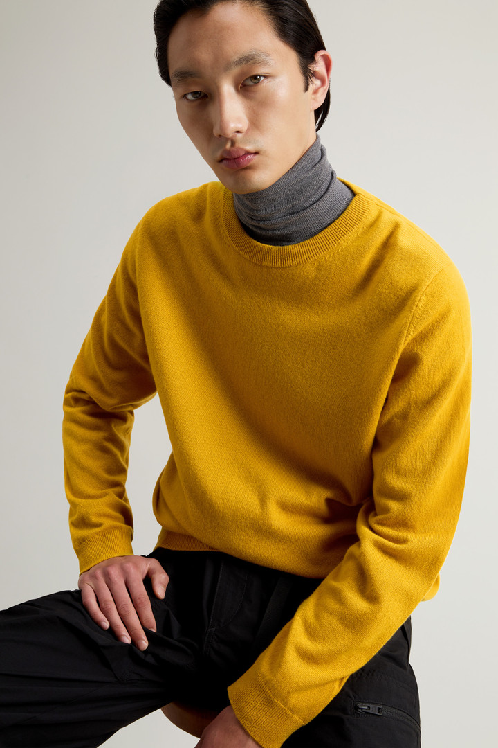 Pure Cashmere Crewneck Sweater Yellow photo 4 | Woolrich