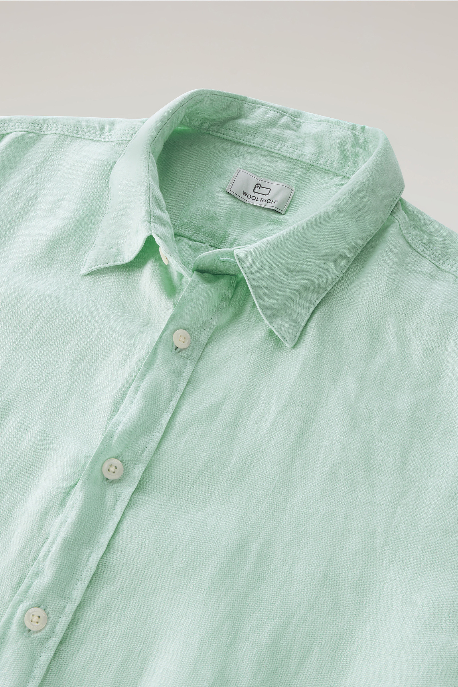 Stückgefärbtes Shirt aus reinem Leinen grün photo 6 | Woolrich