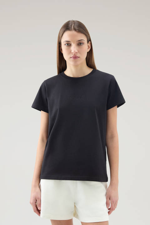 Pure Cotton T-Shirt with an Embroidered Logo Black | Woolrich