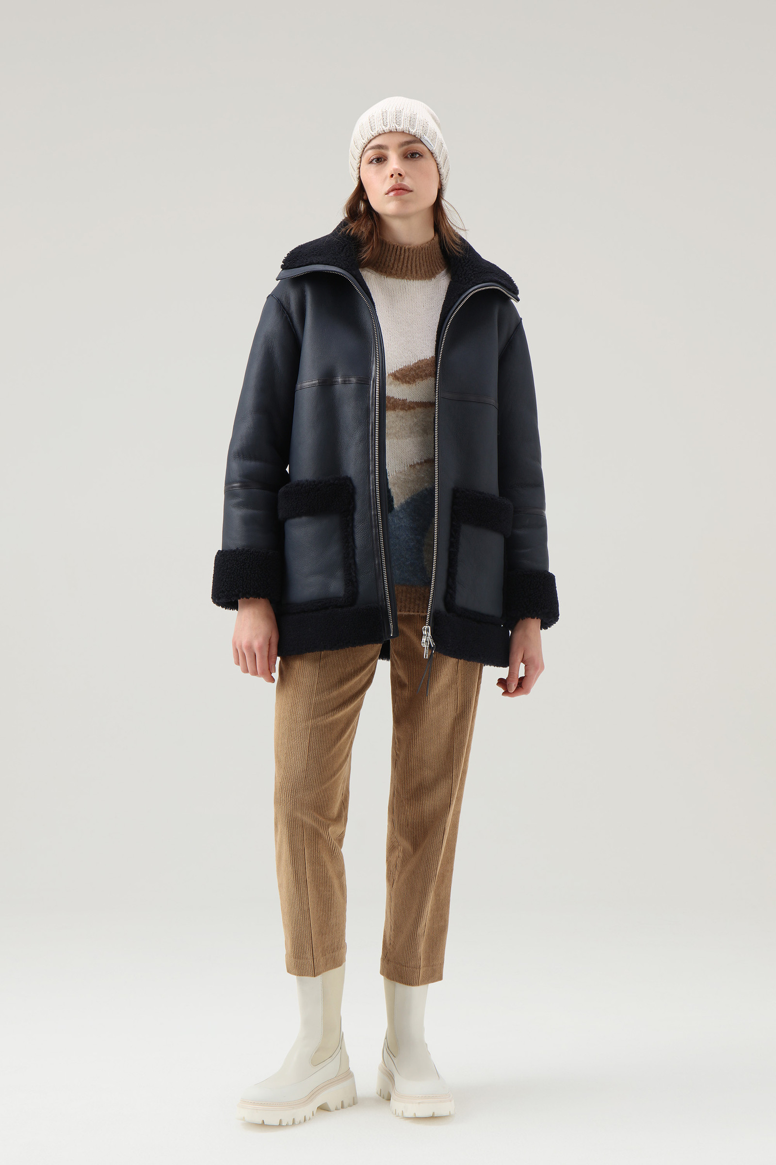 Soft Corduroy Pleated Pants Beige photo 2 | Woolrich