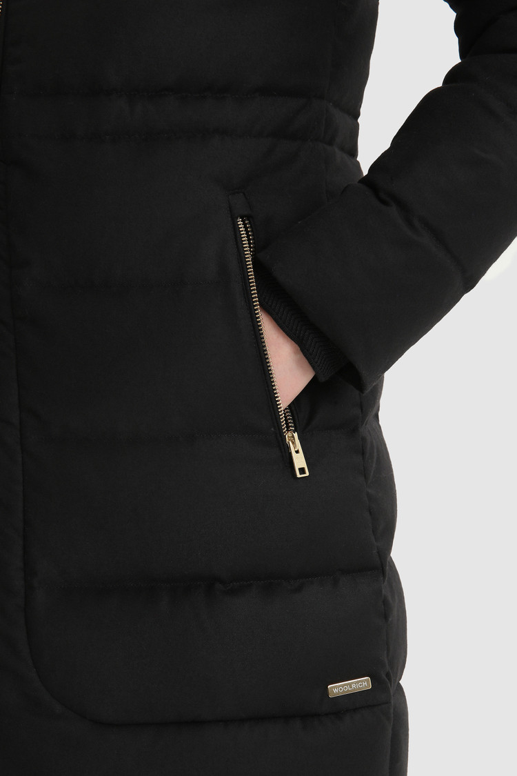 Langer Parka aus Wolle und Seide mit Fell