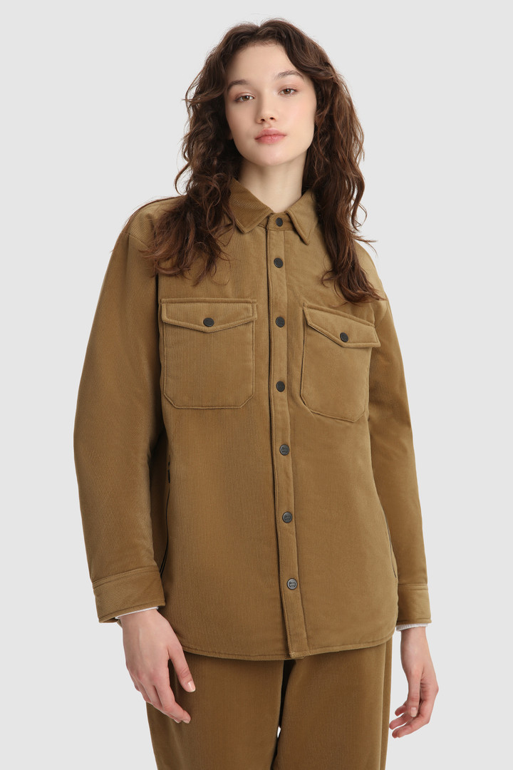 Geïsoleerd corduroy shirt