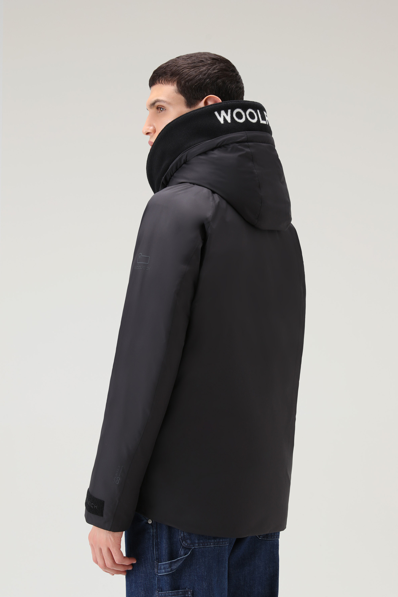 Mountain Waterproof Jacket in Pertex Revolve Black photo 3 | Woolrich