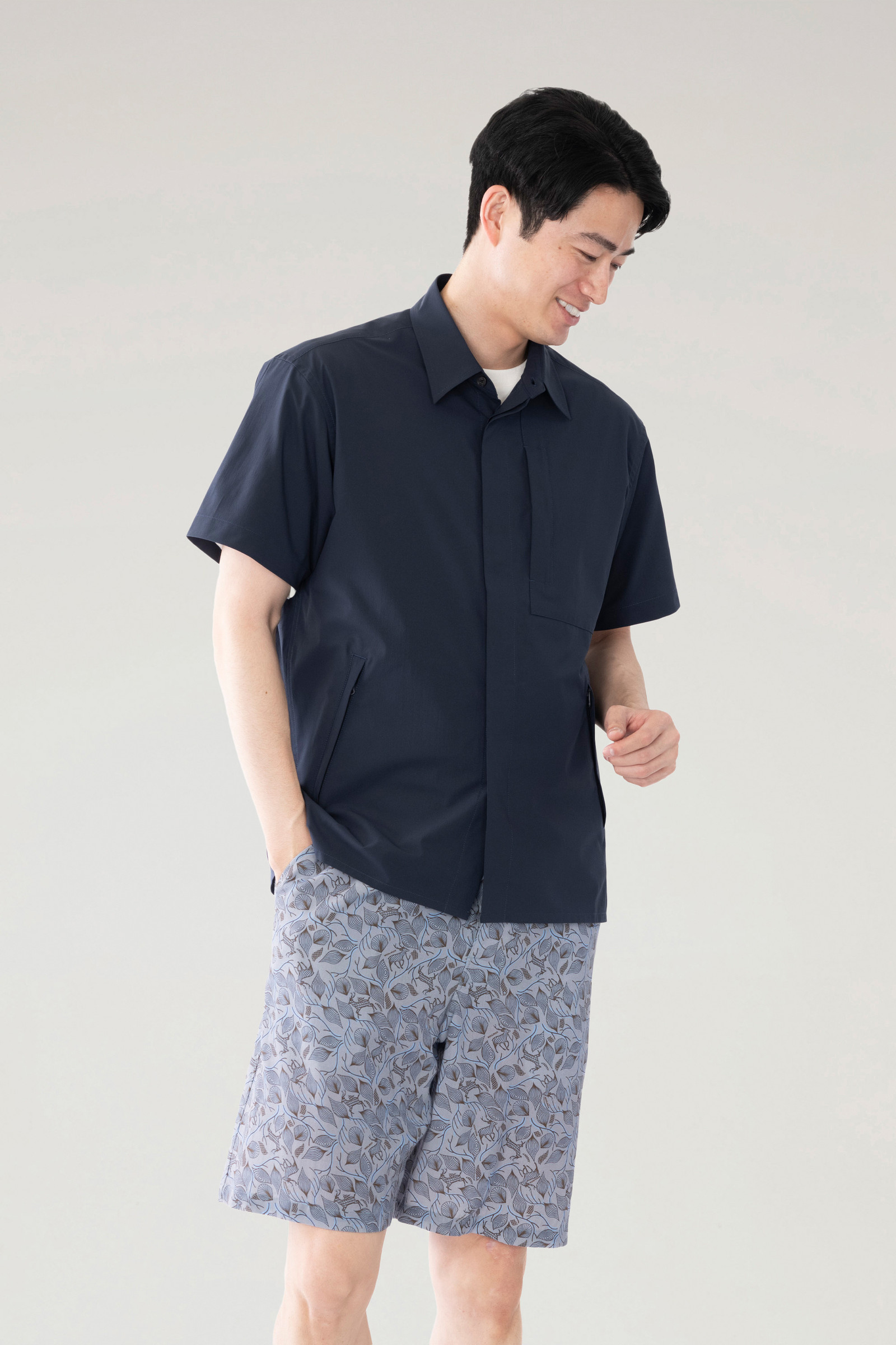 Anytime Short-Sleeved Shirt in Recycled Stretch Polyester Blue | Woolrich