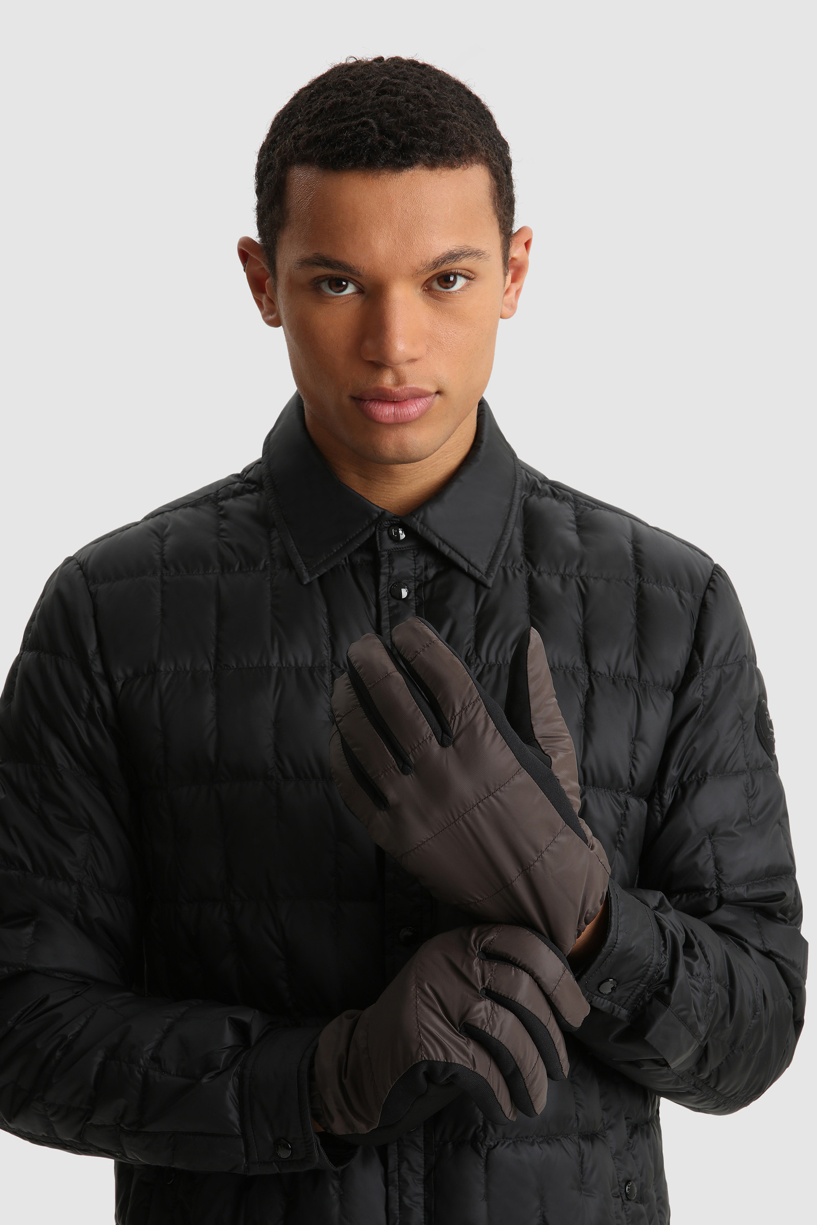 PrimaLoft Gloves Black photo 4 | Woolrich