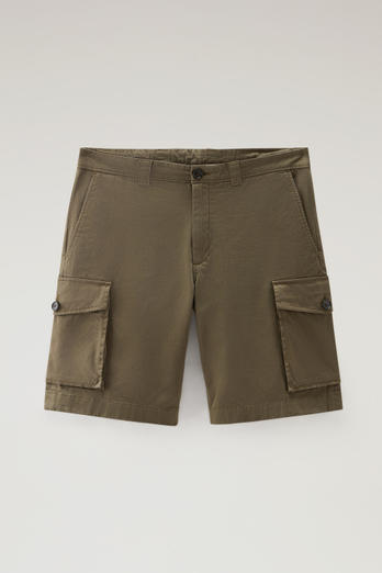 Garment-Dyed Cargo Shorts in Stretch Cotton Green | Woolrich