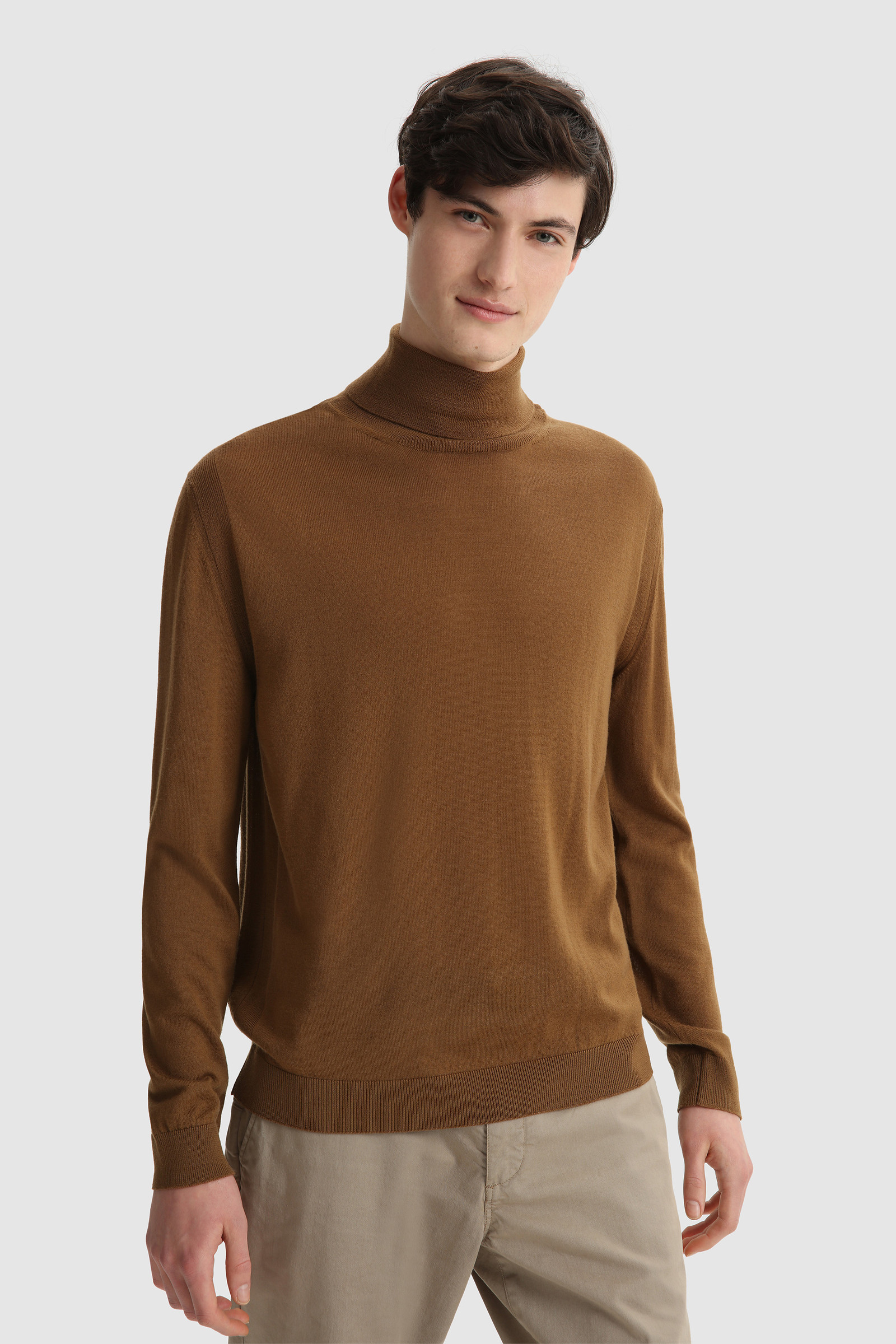 Men's Turtleneck Sweater in extra fine merino wool Brown | Woolrich