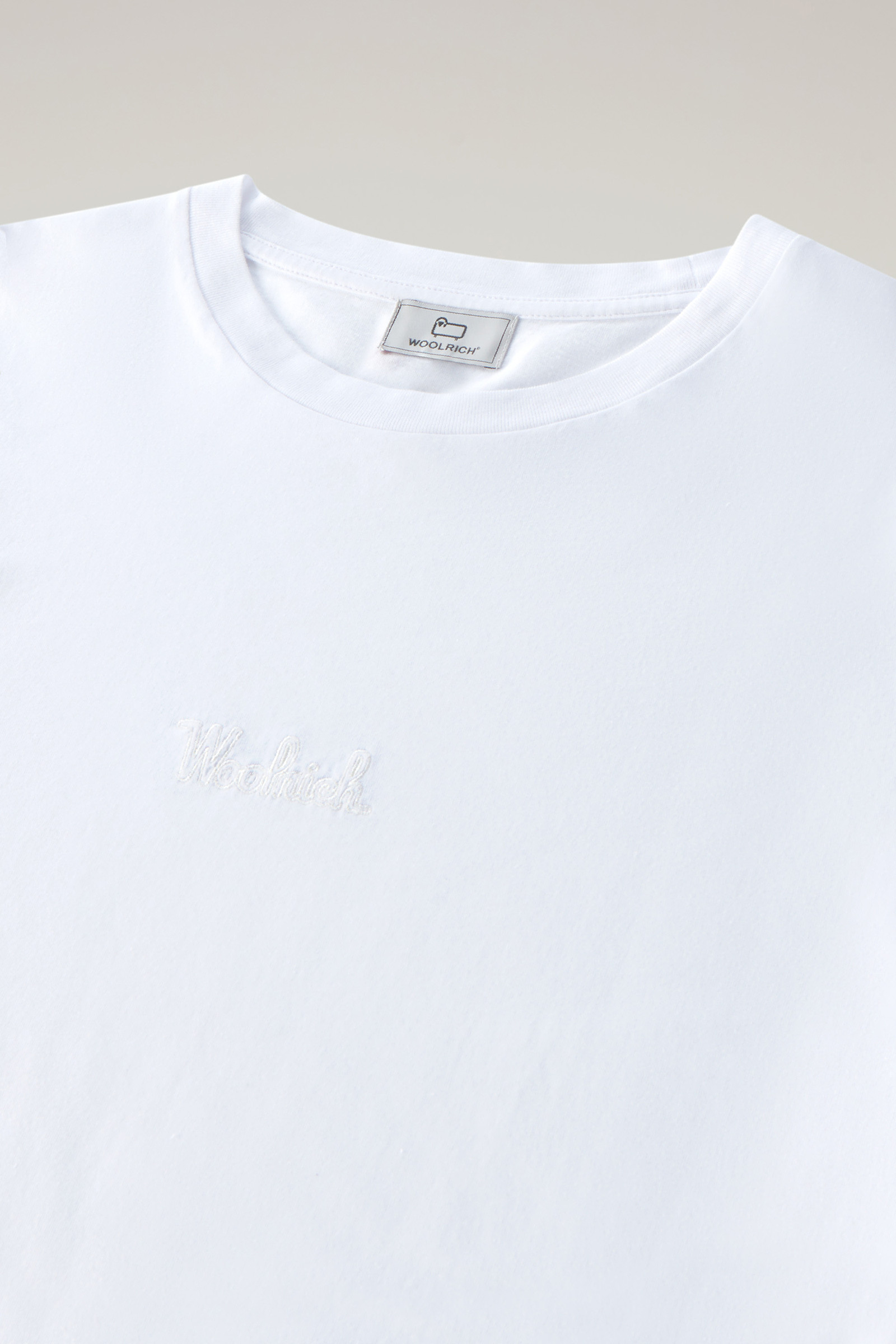 Embroidered Logo T-shirt in Pure Cotton White photo 6 | Woolrich