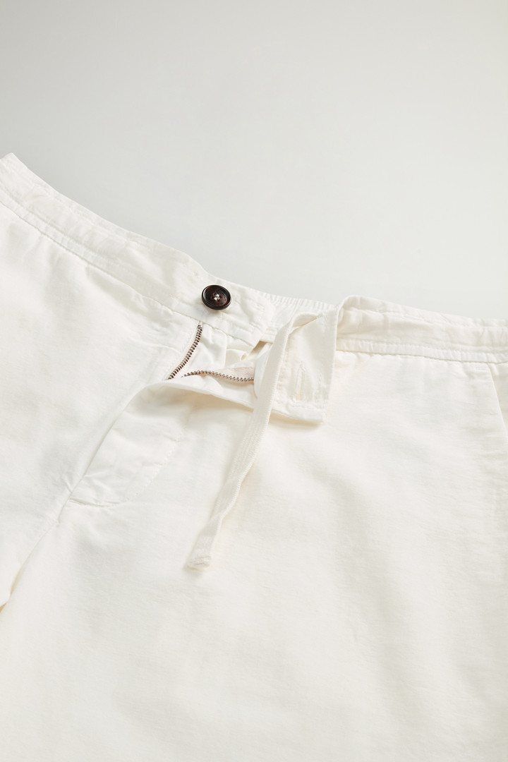 Garment-Dyed Cotton- and Linen-Blend Shorts White photo 5 | Woolrich