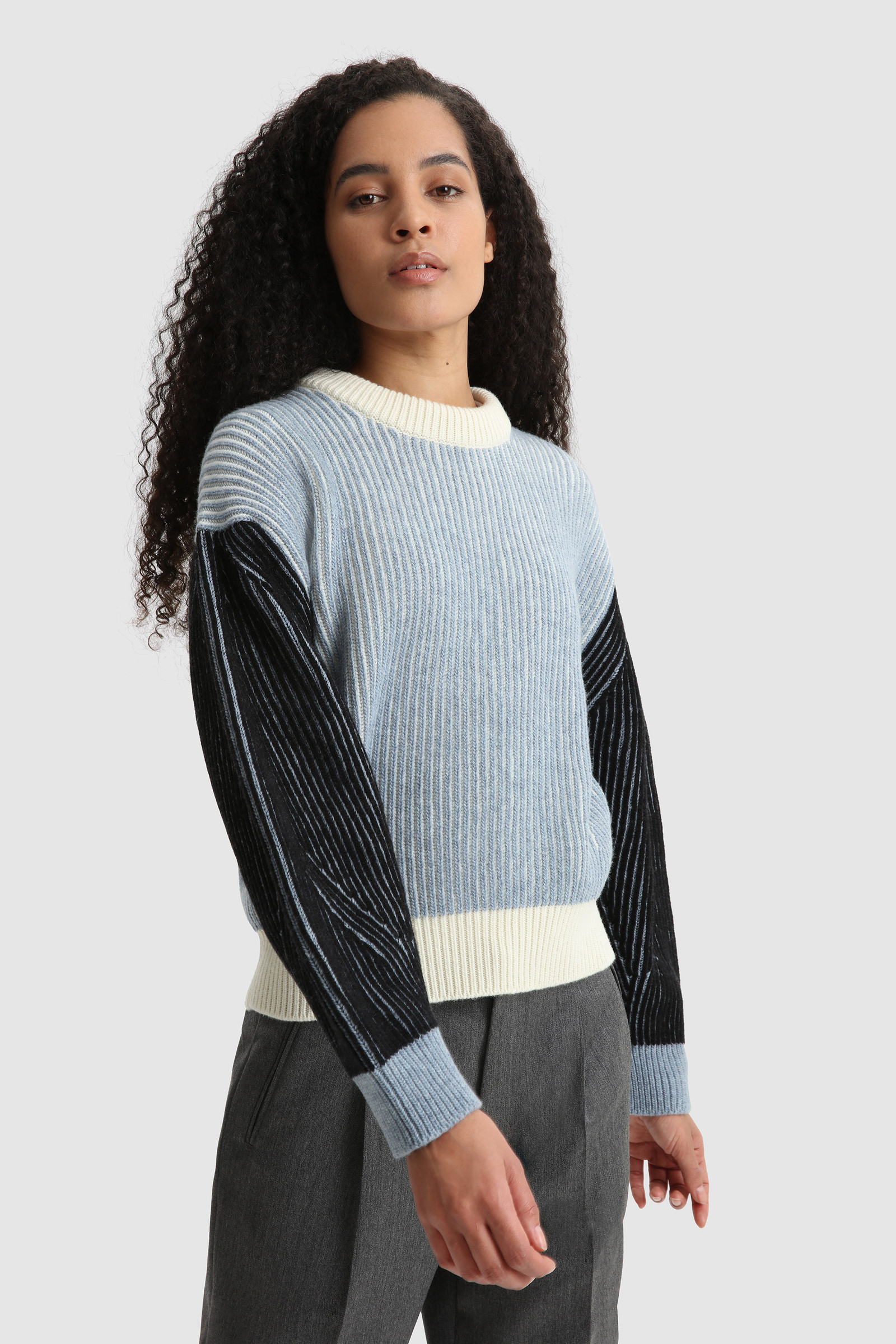 Crewneck Wool Sweater with Contrasting Sleeves Blue | Woolrich