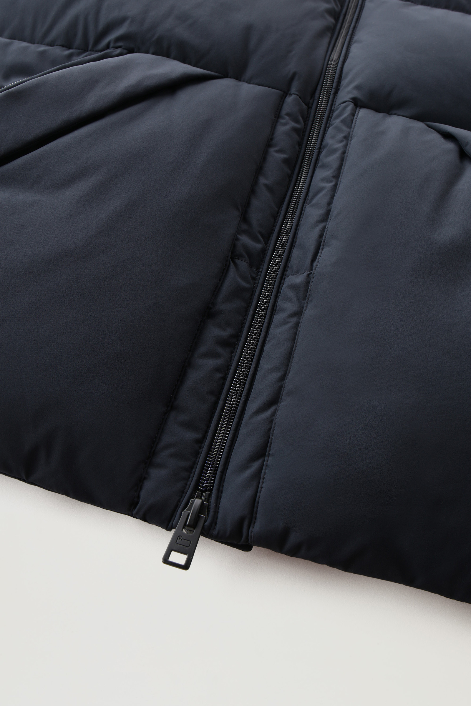 Sierra Supreme Vest in Stretch Nylon Blue photo 9 | Woolrich