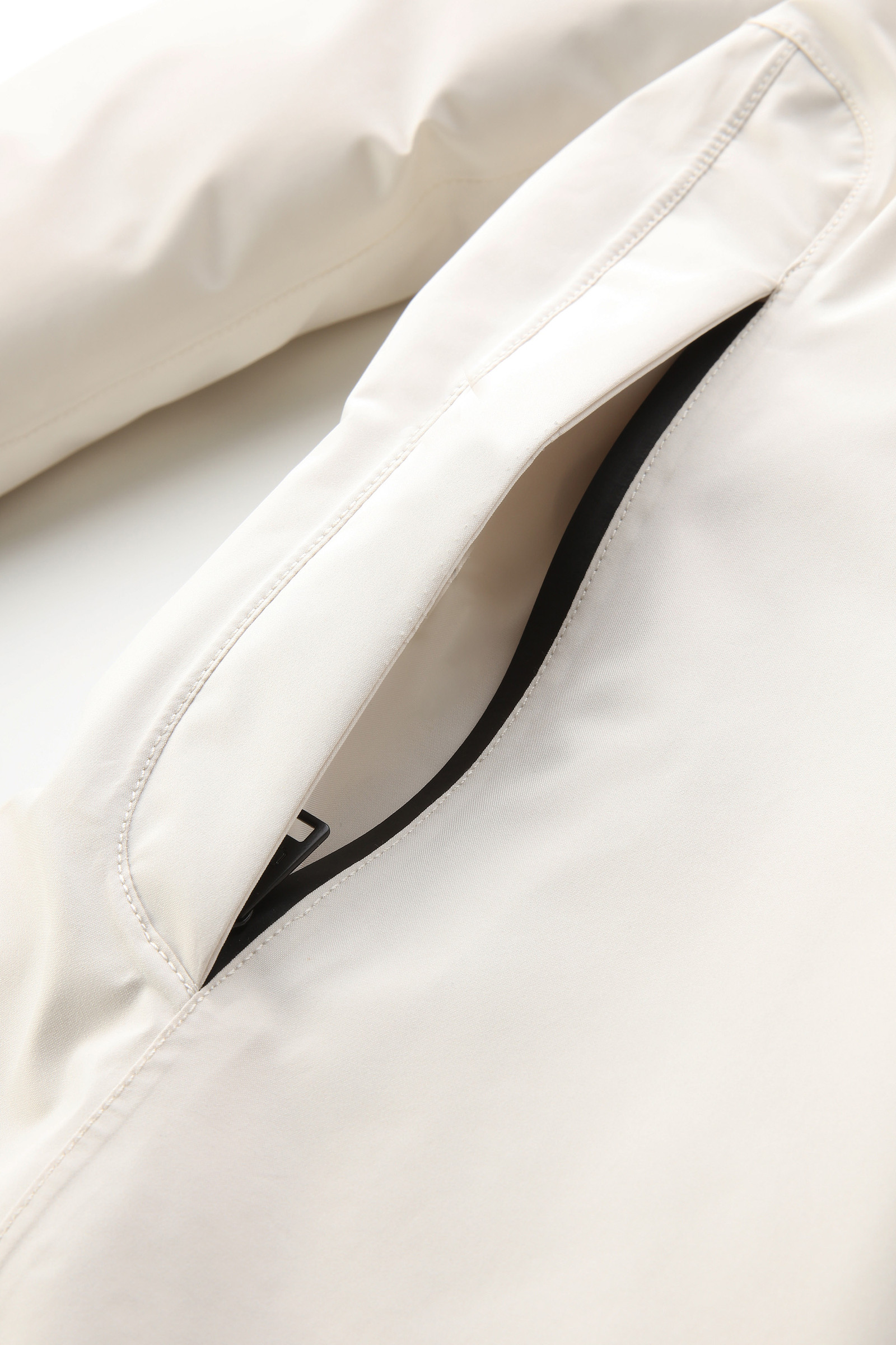 Marshall Parka impermeabile in GORE-TEX Beige photo 10 | Woolrich
