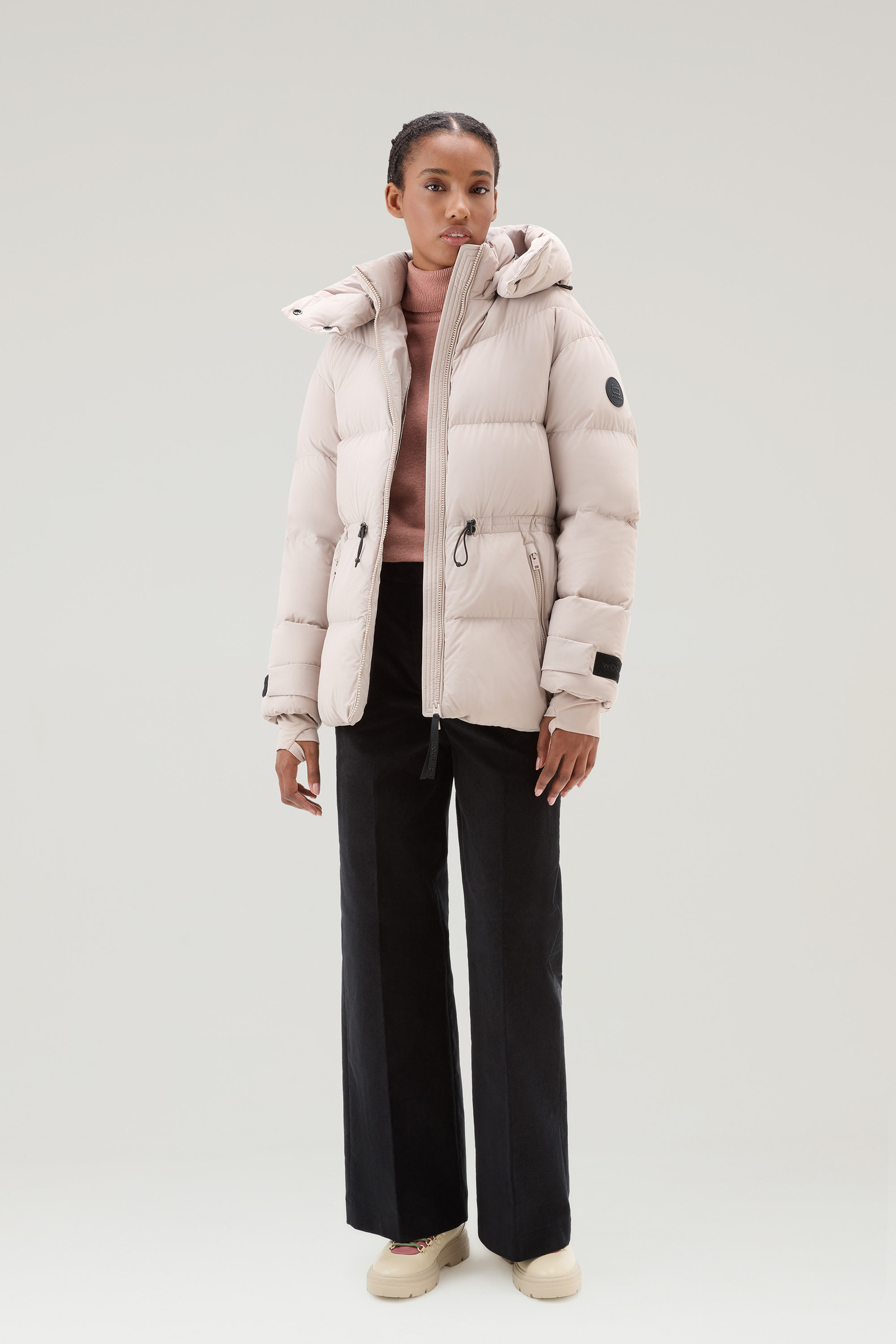 Piumino in nylon elasticizzato con cappuccio staccabile tortora photo 2 | Woolrich