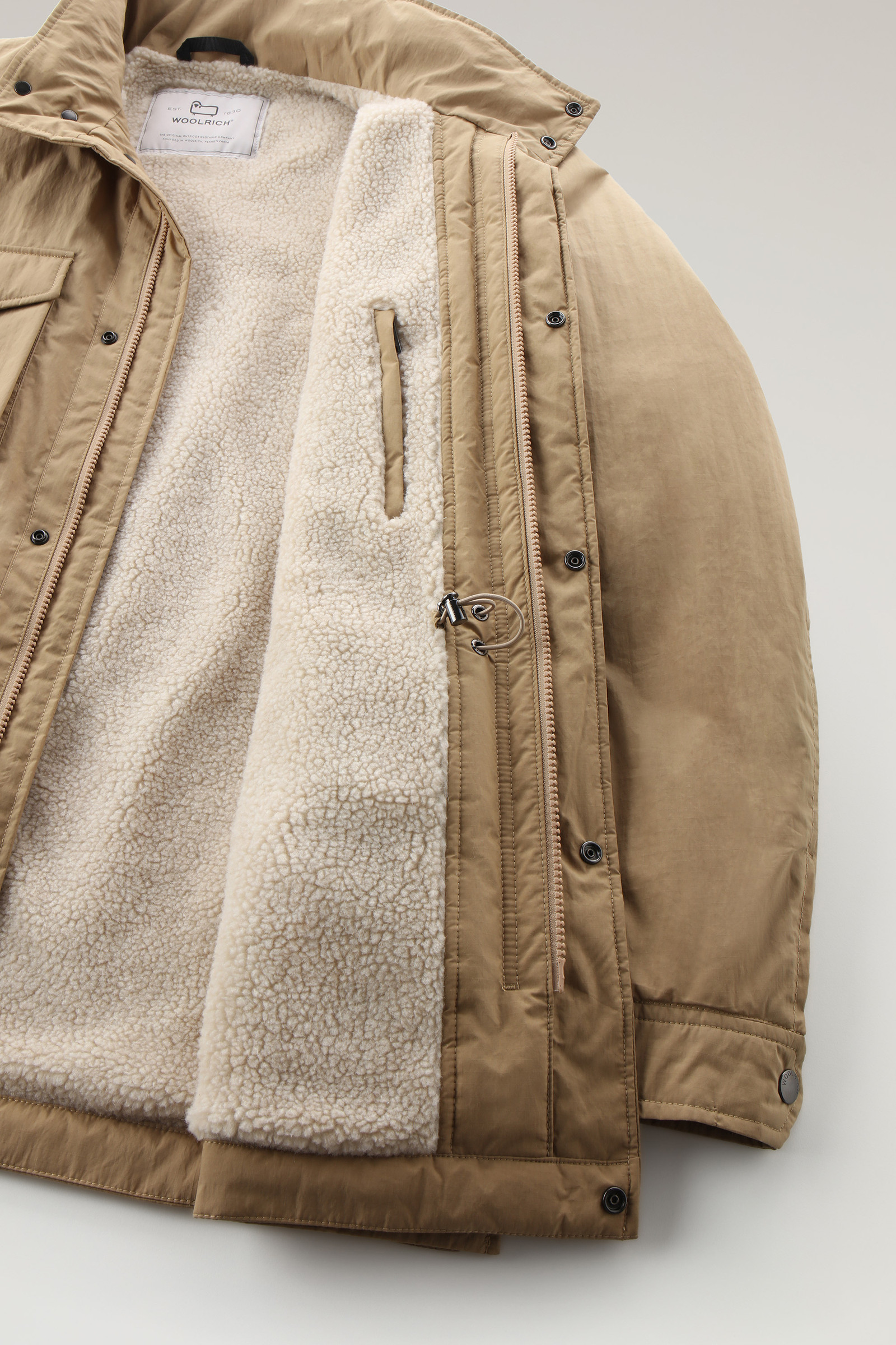 Ripstop-Feld-Jacke mit Sherpa-Futter beige photo 10 | Woolrich