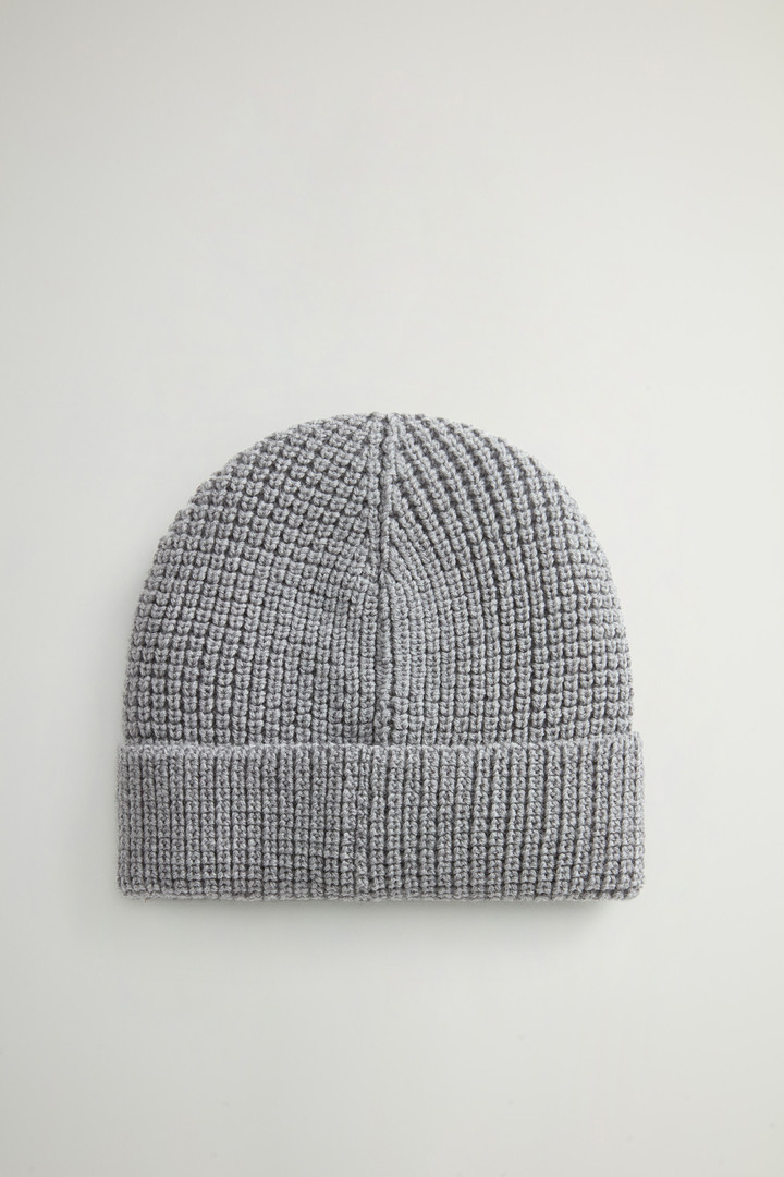 Beanie in Pure Merino Virgin Wool with Honeycomb Stitch Gray photo 2 | Woolrich