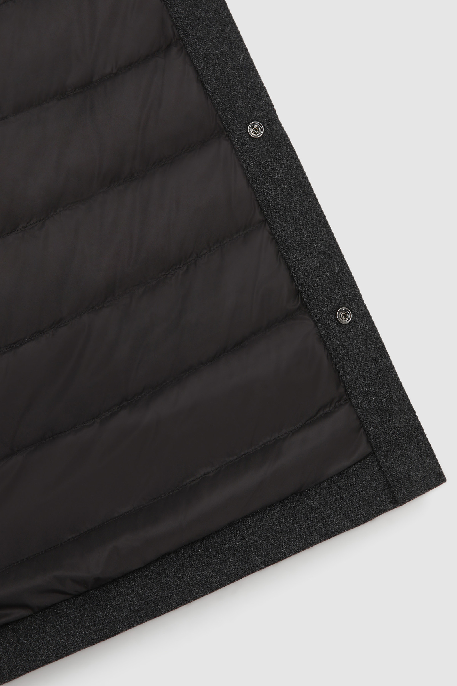 Alaskan Shirt in Recycled Italian Wool Black photo 10 | Woolrich