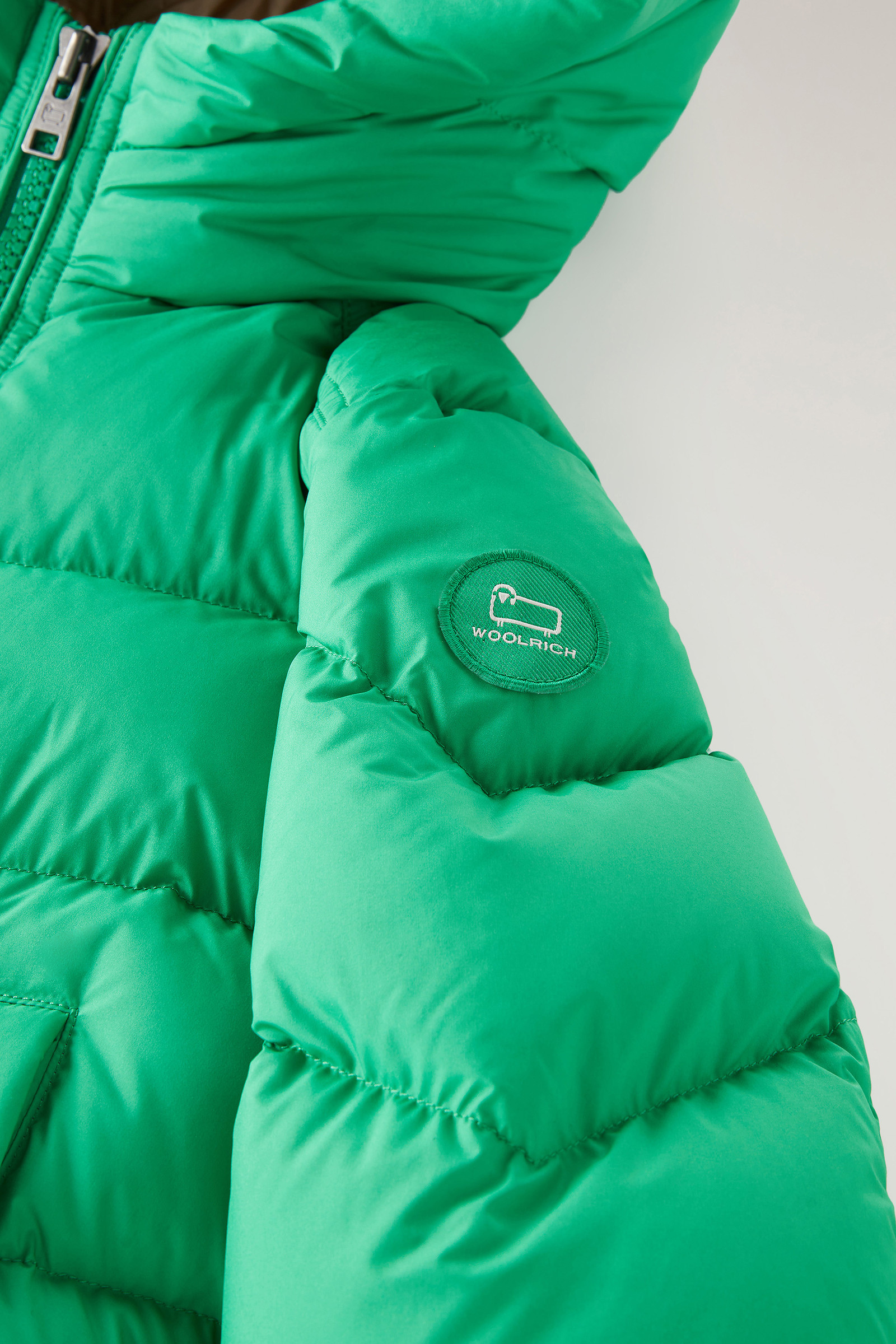 Authentiek donsjack met capuchon voor jongens groen photo 4 | Woolrich