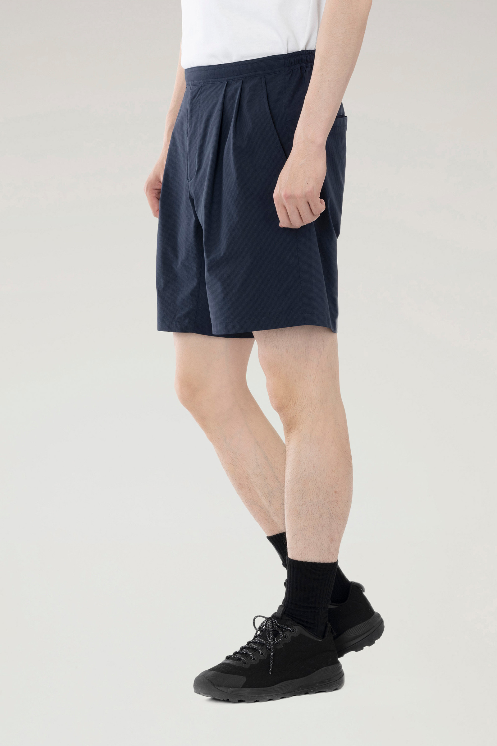 High Aeration Shorts in Stretch Ripstop Blue photo 2 | Woolrich