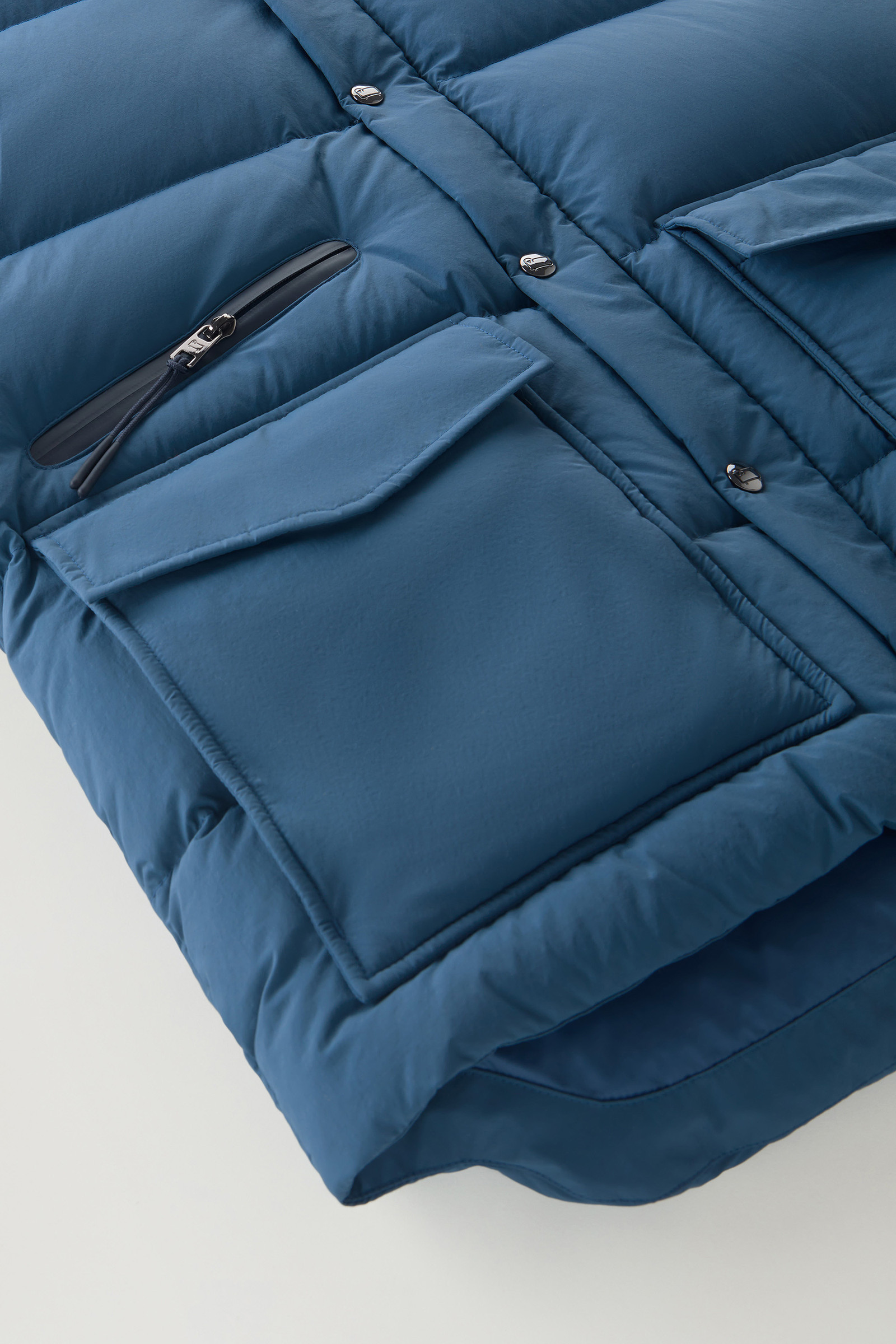 Aleutian Padded Vest in Taslan Nylon Blue photo 8 | Woolrich