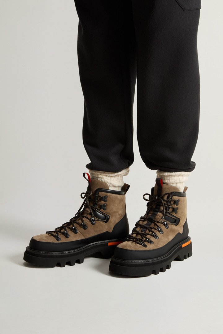 Stiefeletten Trekker aus Veloursleder Grau photo 6 | Woolrich