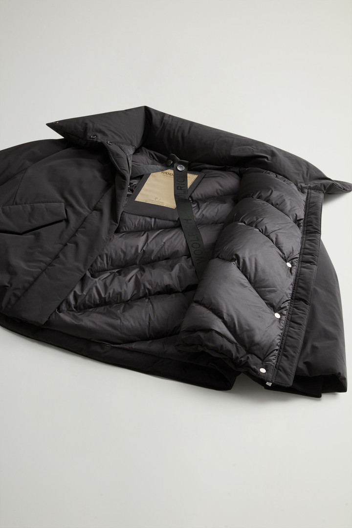 Cocoon Jacke aus Urban Touch Schwarz photo 9 | Woolrich