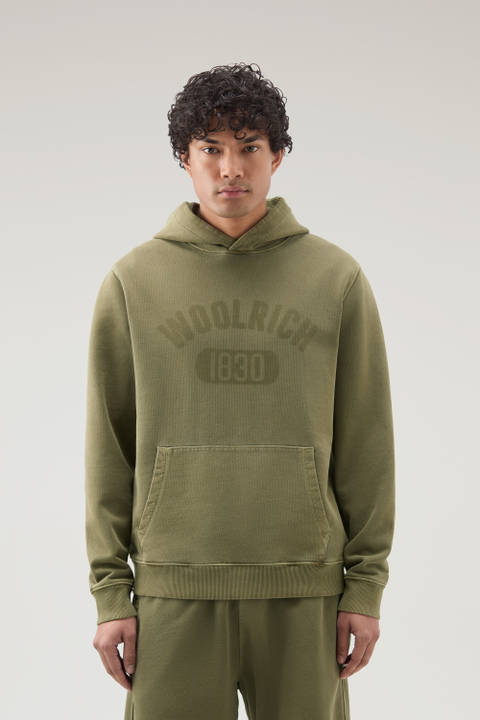 Sweat-shirt à capuche 1830 teint en pièce en pur coton Vert | Woolrich