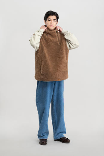 Weste aus flauschiger, recycelter Wollmischung Beige photo 1 | Woolrich